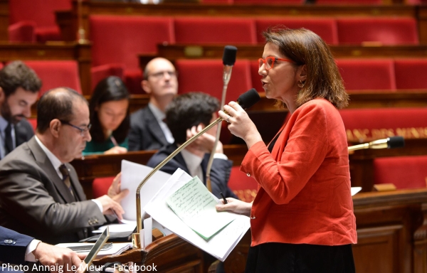 100 % santé : une députée de la majorité soulève la question des contrats non responsables