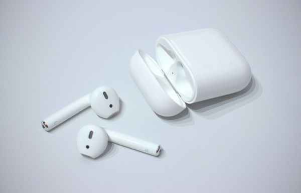 Apple prépare-t-il le lancement d’AirPods Santé (audition, température, posture) ?