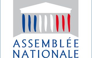 Le gouvernement répond sur les soins aux enfants atteints de microtie atrésie