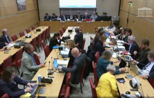 Le gouvernement veut faire barrage à la simplification de l’ouverture des centres audio