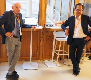 Les professeurs Paul Avan et Hung Thai-Van.