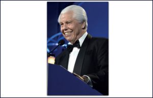 Le fondateur de Starkey reçoit un prix d’excellence professionnelle aux Etats-Unis