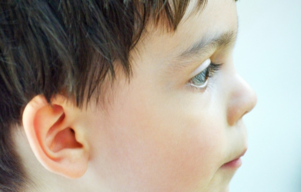 Les enfants sont plus auditifs que visuels dans leur perception des émotions