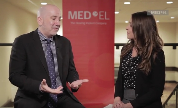 med-el implant cochléaire interview video